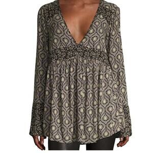 Free People Rollin Hills Bell Sleeve Bohemian Top Shirt Medium